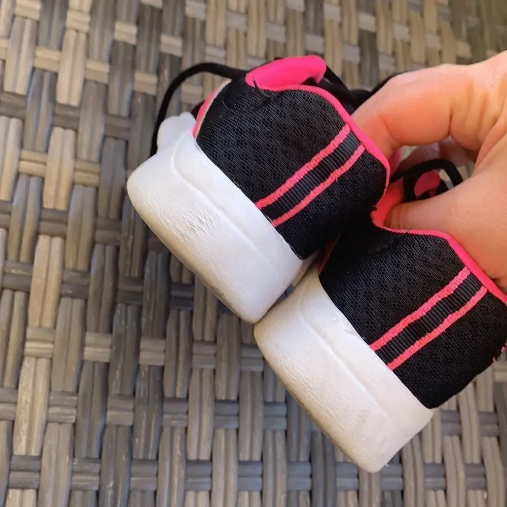 💗Final deal 💗Pink and black  sneakers 👟